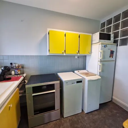 T3 Face Renove Avec Balcon Et Wifi A - Fr-1-777-42 דירה *